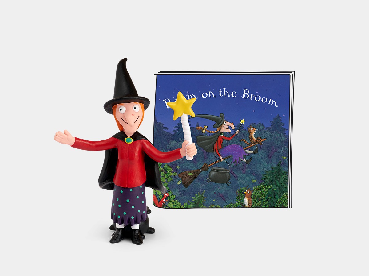 room on the broom toys